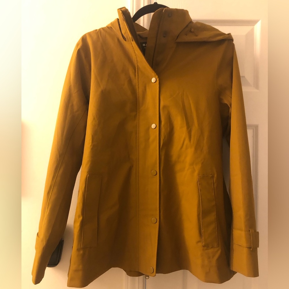 NWT Athleta Sutro Rainout Trench